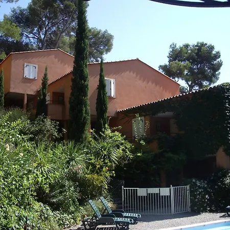 Apartment 50m T2 Grande Terrasse Vue Climatise Piscine Chauffee, Parking Clos Gratuit Sanary-sur-Mer