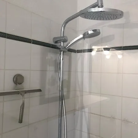 50m T2 Grande Terrasse Vue Climatise Piscine Chauffee, Parking Clos Gratuit *