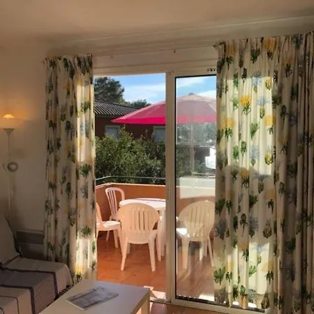 50m T2 Grande Terrasse Vue Climatise Piscine Chauffee, Parking Clos Gratuit Apartment Sanary-sur-Mer